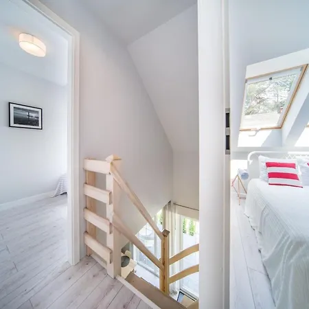 Close To The Beach, Semesterbostad Pobierowo